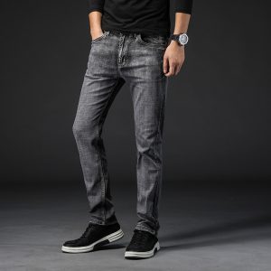 Jeans rectos delgados para hombre