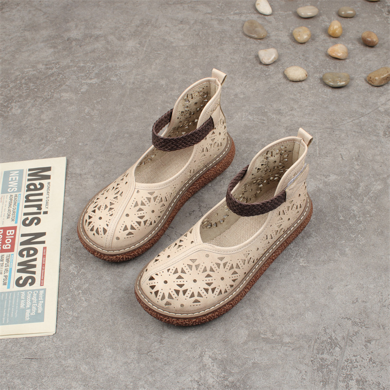 Zapatos vintage de plataforma con abertura para el dedo gordo y diseño calado. - Imagen 2
