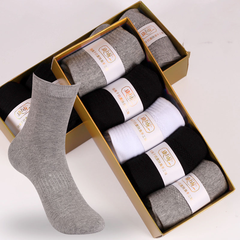 Calcetines negros de media caña para hombre, de algodón peinado, para otoño e invierno.